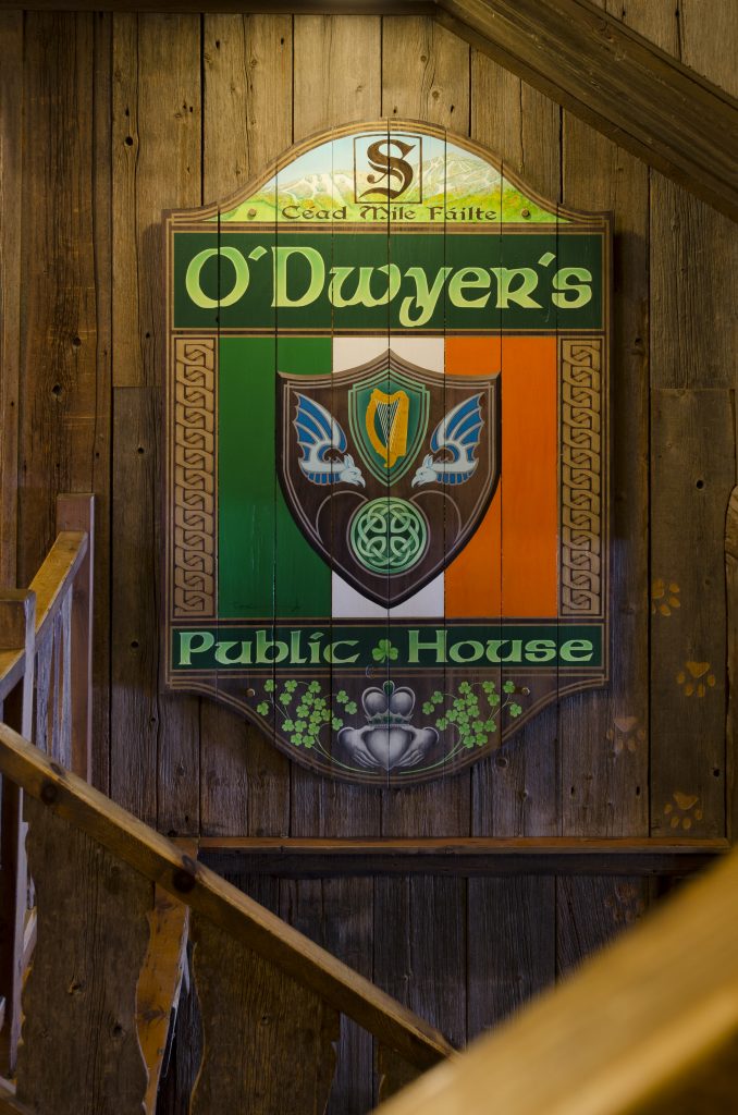 O'Dwyers Public House Shield Logo